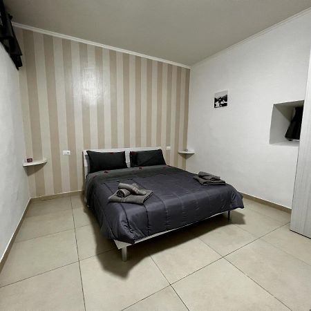 Centro Storico Napoli Suite Exterior photo